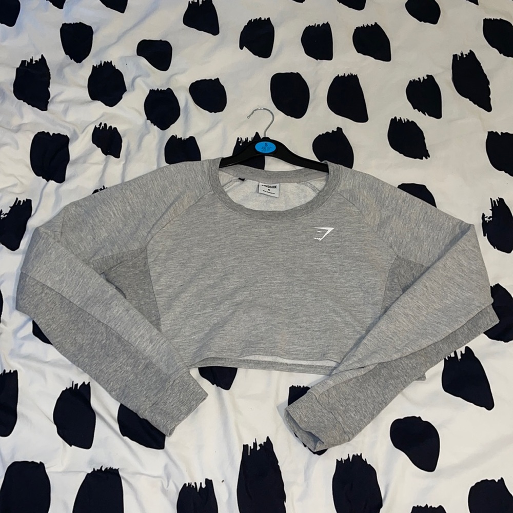 Cropped gymshark sweatshirt